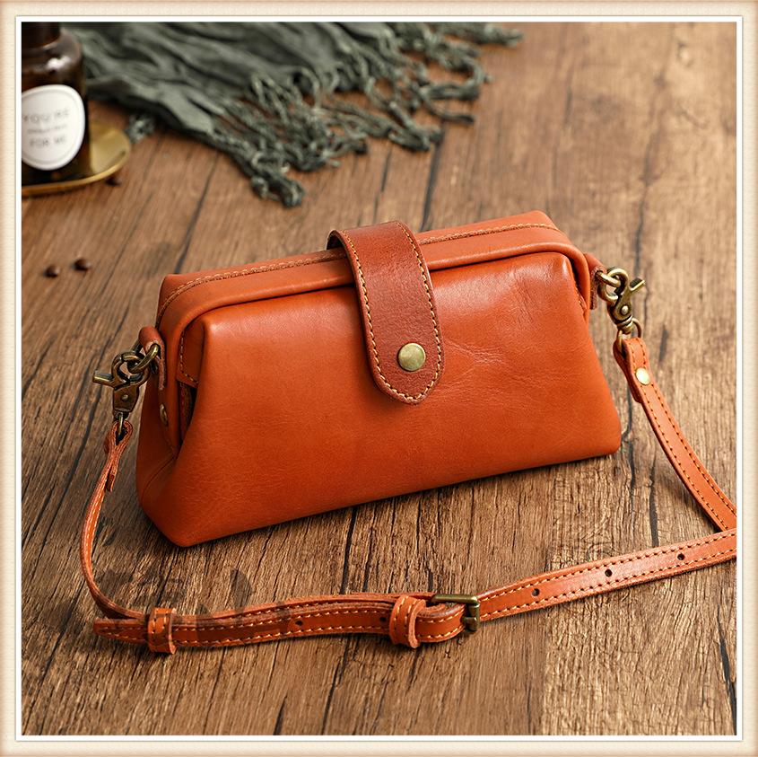 Artisan Crafted Leather Elegance